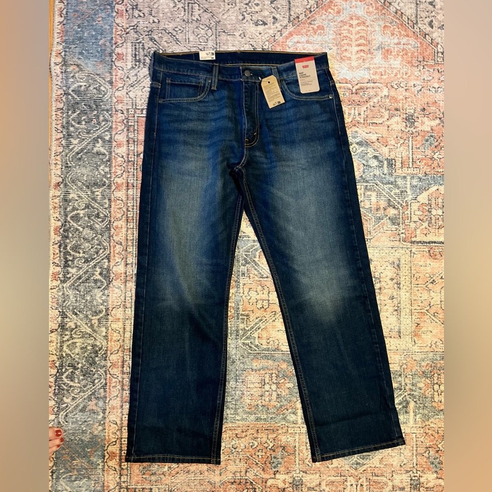 NWT Men's Levi Jeans 34x32 - Picture 5 of 9